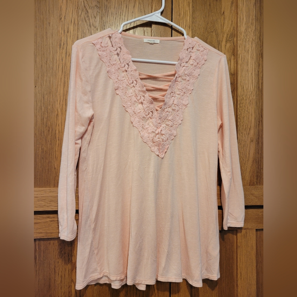 Maurices 3/4 Sleeve Light Pink V-neck. Size Medium
